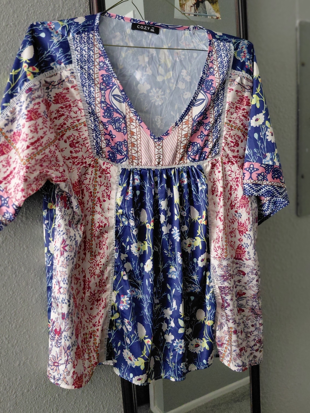 Cozy Floral Patchwork V-Neck Tunic in Navy & Pink